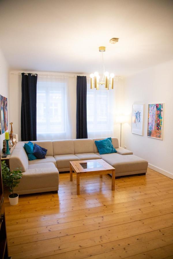 Velky 3-Izbovy Apartman Bratislava-Stare Mesto Exterior foto