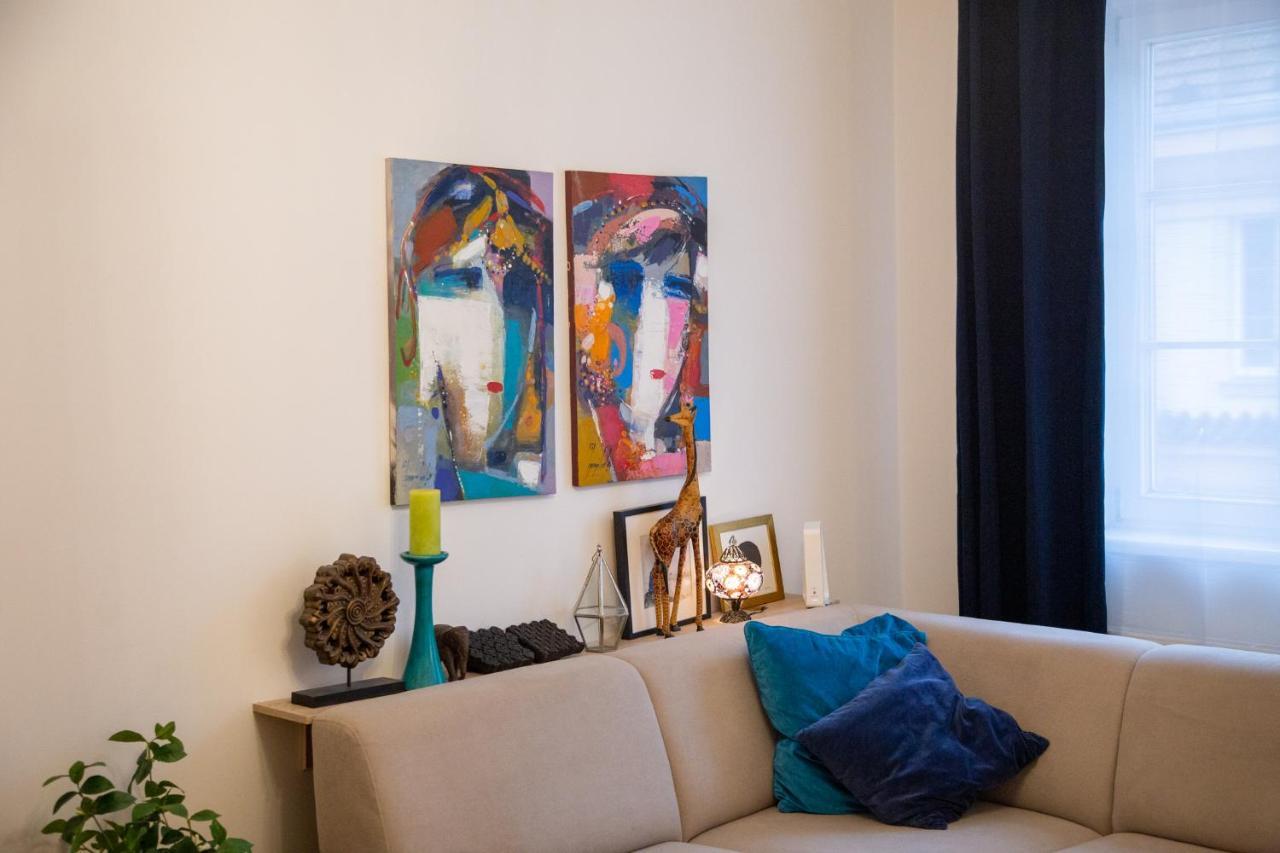 Velky 3-Izbovy Apartman Bratislava-Stare Mesto Exterior foto
