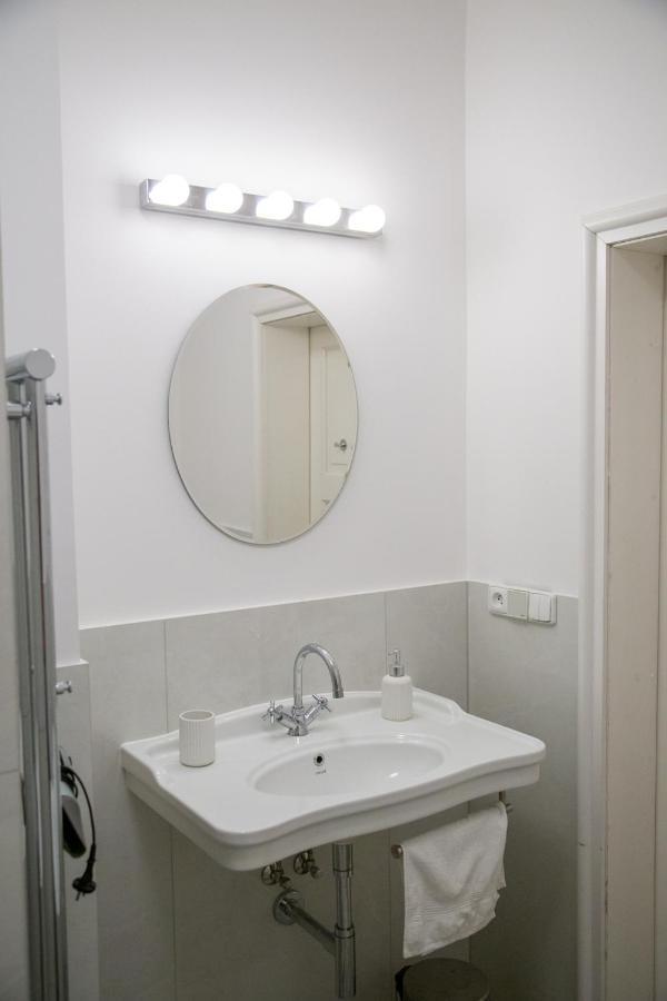 Velky 3-Izbovy Apartman Bratislava-Stare Mesto Exterior foto